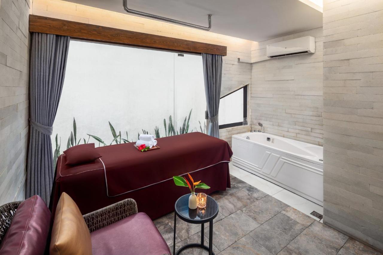 Ravatel Luxury Hotel Bac Giang Exterior foto